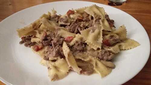 Pasta with ground beef and vegetables