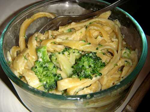 Pasta with leeks and broccoli