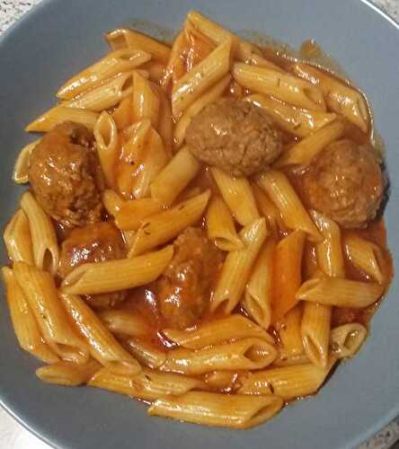Pasta with meatball