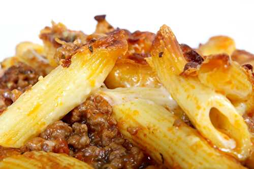 Penne pasta with bolognese sauce