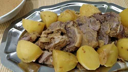 Pork roast with milk and potatoes