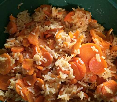Rice with carrots and spices