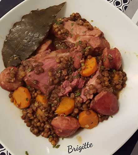 Salted pork with lentils from the kitchen of Bibi