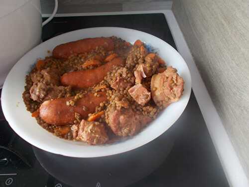 Salted pork with lentils