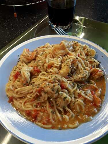 Spaghetti with scampi