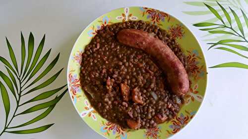 Toulouse sausages with lentils and bacon