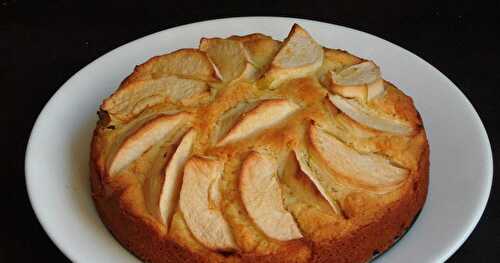Äppelkaka/Swedish Apple Cake