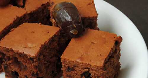 Date & Chocolate Chunks Tray Cake