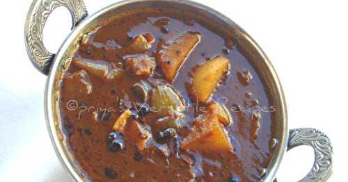 Dry Nightshade Berries & Potato Gravy/Manathakkali Vathal Urulai Kuzhambu