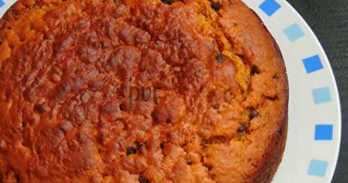 Eggless, Butterless, Sugarless Carrot & Chocolate Chips Cake