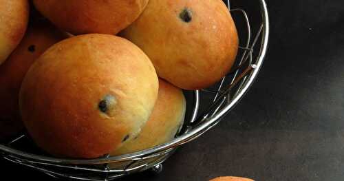 Eggless Chocolate Chips Milk Buns