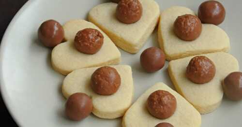 Eggless Maltesers Butter Cookies