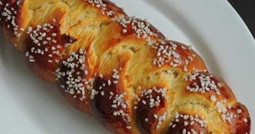Fonott Kalács/Hungarian Egg Twist Bread/Hungarian Easter Sweet Bread