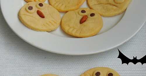 Halloween Owl Cookies/Eggless Owl Cookies