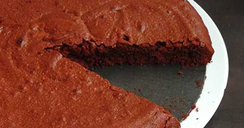 Kladdkaka/Swedish Gooey Sticky Chocolate Cake