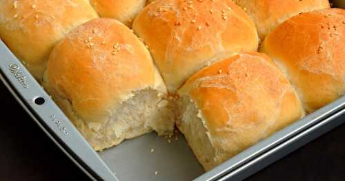 Laadi Pav / Soft Dinner Rolls
