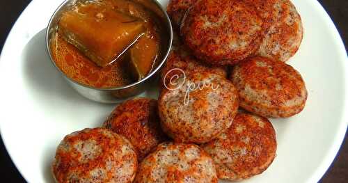 Ragi Kuzhipaniyaram/Fingermillet Masala Paniyaram