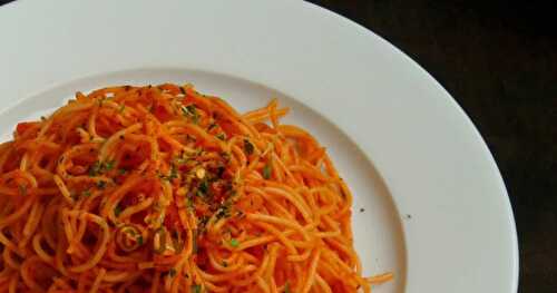 Roasted Red Bellpepper Spaghetti