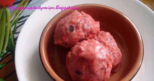 Strawberry N Chocolate Chips Sorbet