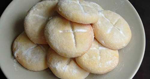 Un Kurabiyesi/Turkish Shortbread Cookies