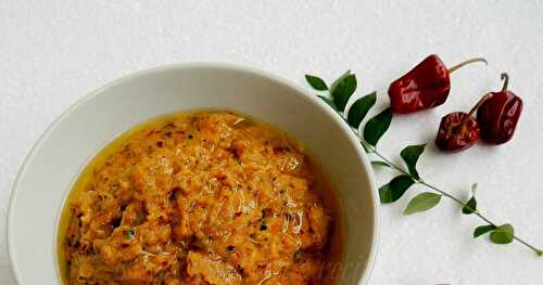 Vengaya Vadagam Chutney/Seasoned Onion Chutney