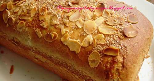 Whole Wheat Fruits & Nuts Swirl Bread