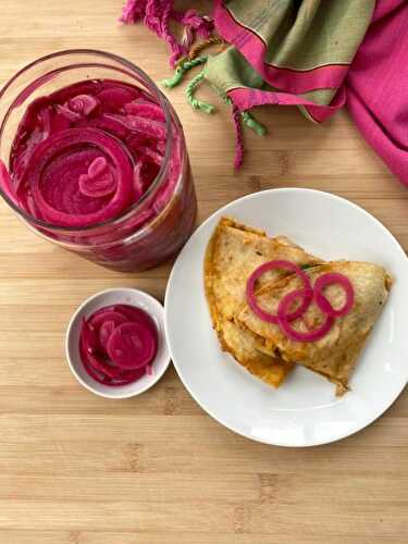 Easy Pickled Red Onions Recipe