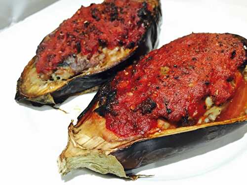Velvety stuffed aubergines