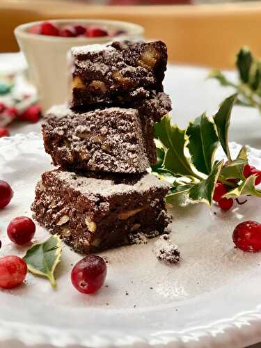 Quick, delicious nuts and dark cacao brownies