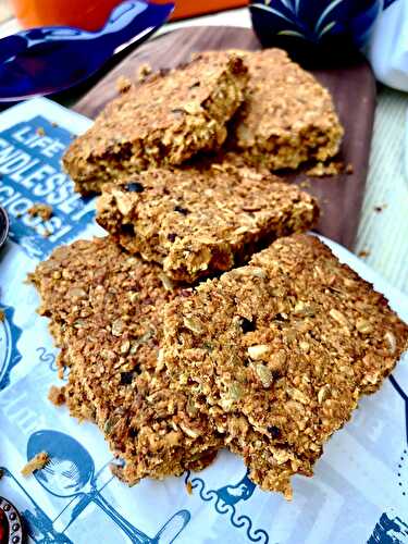 Healthier flapjacks with honey and dry Pomegranate seeds