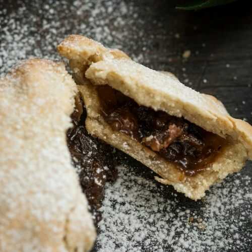 Sweet mince pies