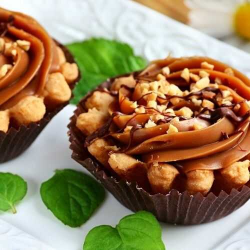 Cupcakes with Caramel Filling