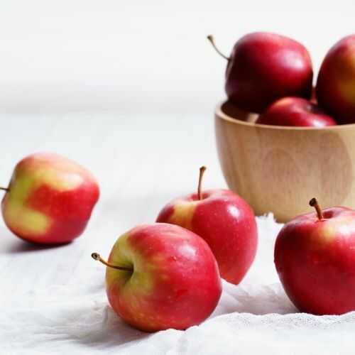 Apples: A Nutritional Powerhouse with a Wealth of Health Benefits