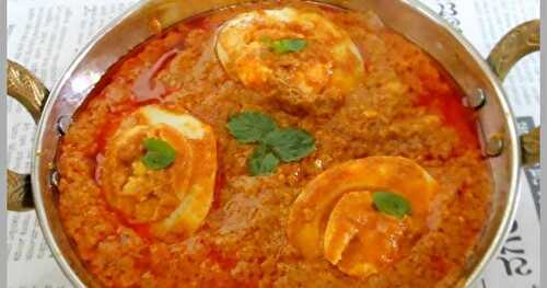EGGS IN THAI RED CURRY PASTE !!!!