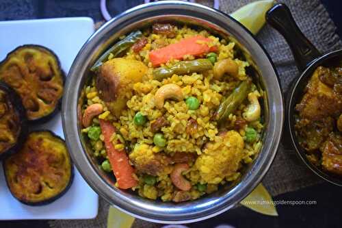 Bhuni khichuri | Bengali bhuna khichuri recipe | Bhoger bhuna khichuri - Rumki's Golden Spoon