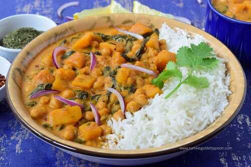 Butternut squash chickpea curry | Butternut squash and chickpea curry with coconut milk | Squash chickpea curry - Rumki's Golden Spoon