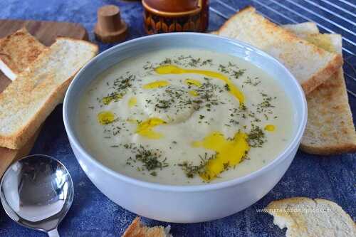Cauliflower soup with cream | Cauliflower cream soup | Cauliflower soup creamy - Rumki's Golden Spoon