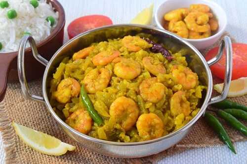 Lau chingri | Lau chingri recipe bengali | How to make lau chingri | Bottle gourd with prawn - Rumki's Golden Spoon