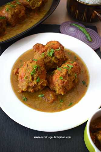 Onion Bhaji Curry | Gram Flour-Onion Fritters Curry - Rumki's Golden Spoon