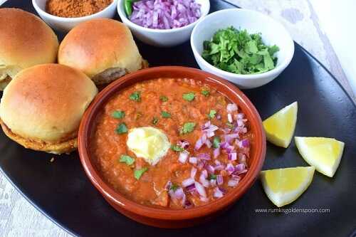 Pav bhaji recipe | Mumbai style pav bhaji | How to make a pav bhaji at home - Rumki's Golden Spoon