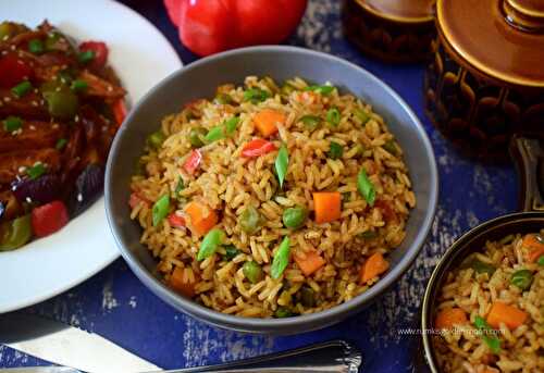 Veg fried rice recipe | Chinese fried rice recipe | How to make fried rice - Rumki's Golden Spoon