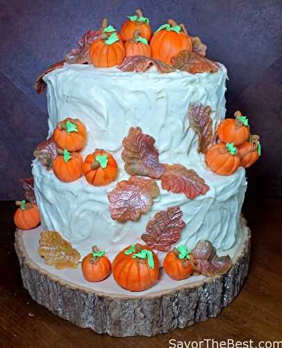 Fall Leaves and Pumpkins Cake Design