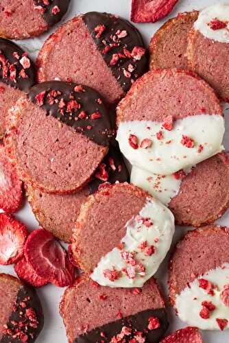 Strawberry Shortbread Cookies
