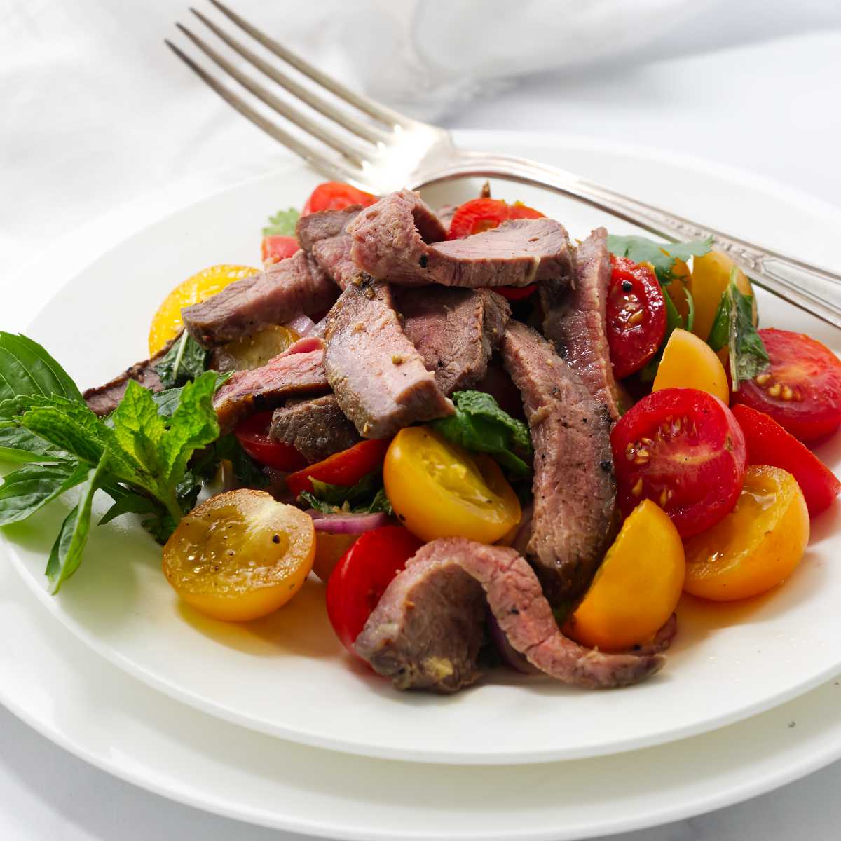 Herby Chili Lime Steak Salad