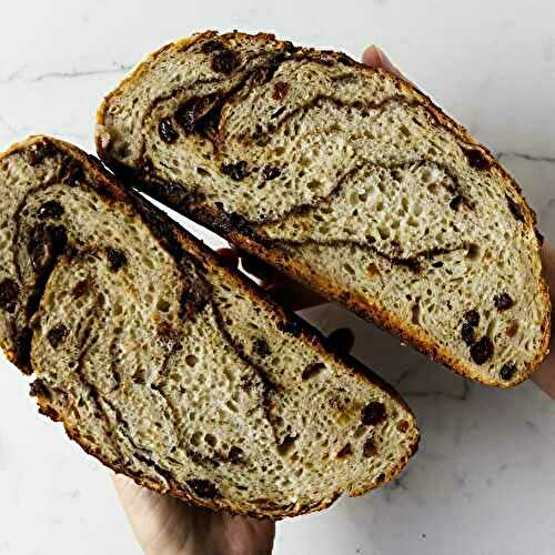 No Knead Cinnamon Raisin Bread