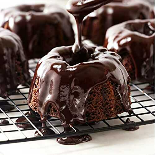 Mini Mint Chocolate Bundt Cakes