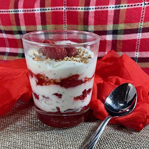 Cranachan Trifle (Scottish Raspberry Dessert)