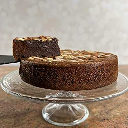 Flourless Chocolate Almond Cake (Torta Caprese)