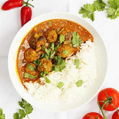 Lamb Meatball Curry with Coconut Gravy