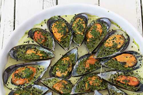 Mussels with coconut and coriander